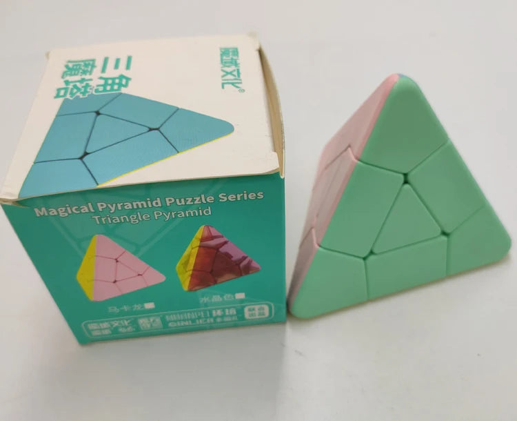 Moyu Triangle Pyraminx Maple Leaf Corner Twist Pyraminx Boomerang Bead Pyraminx Kindergarten Kids Learning - CubeIn