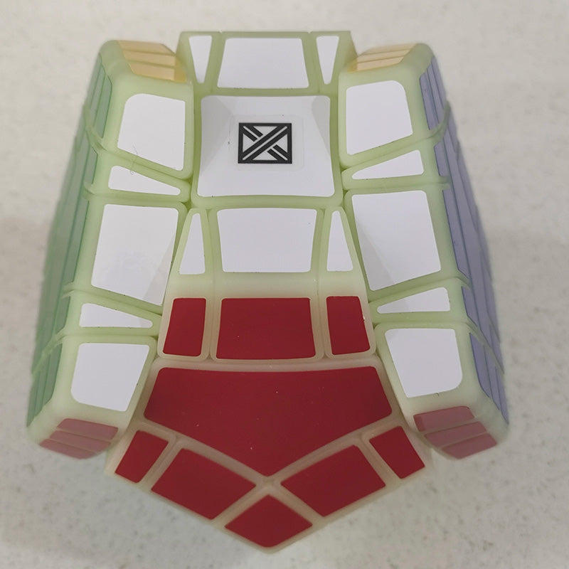 Cubo de diamante roto x²