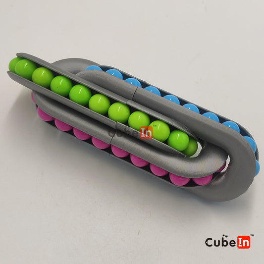 Oskar Over &amp; Under — головоломка из трёх петель