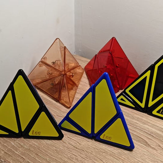 Jumo 3 Axis Pyraminx cube