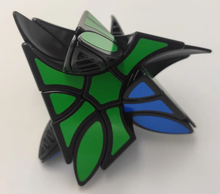 Lanlan Curvy pyraminx Clover