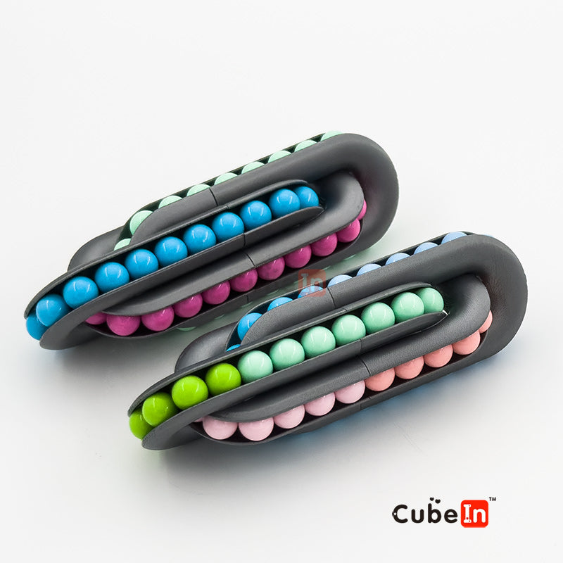 Oskar Over & Under 3-loop Chain Puzzle