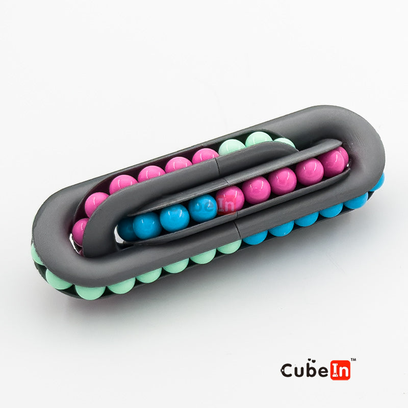 Oskar Over & Under 3-loop Chain Puzzle