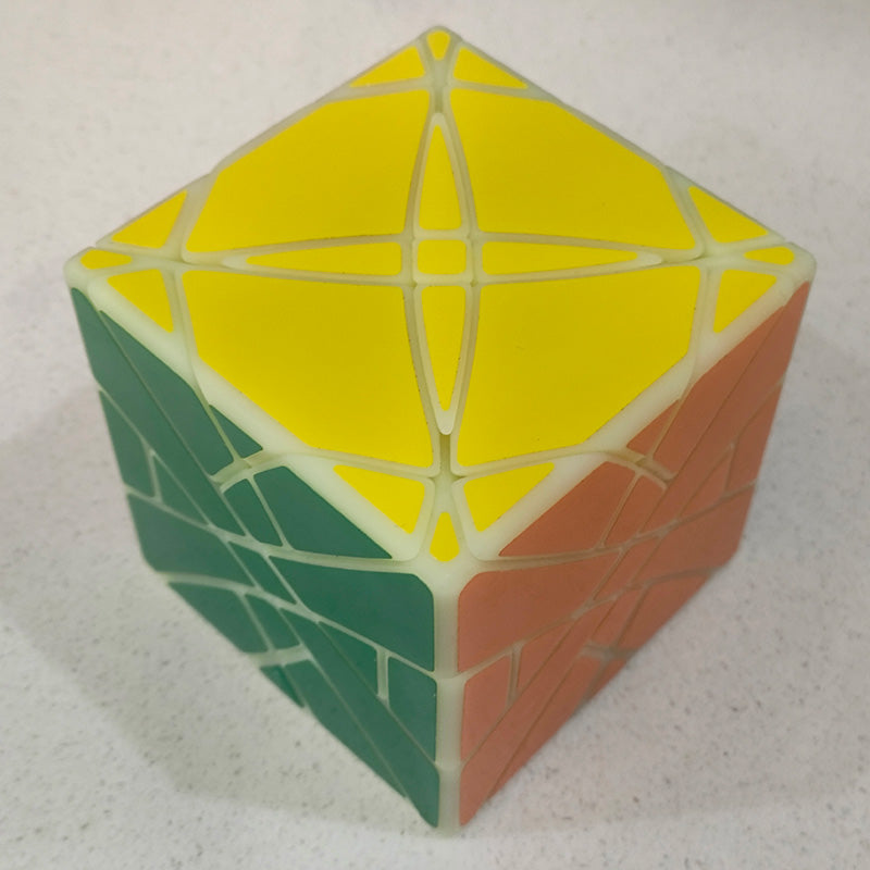 Tang Polarized Raptor Cube (3D)