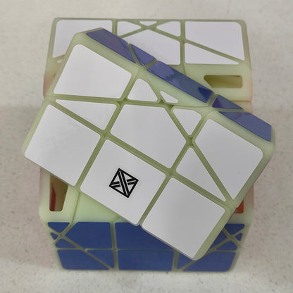 x² Pyrite cube - Face Turning Pyritohedron Cubed (Resin SLA 3D Printed)