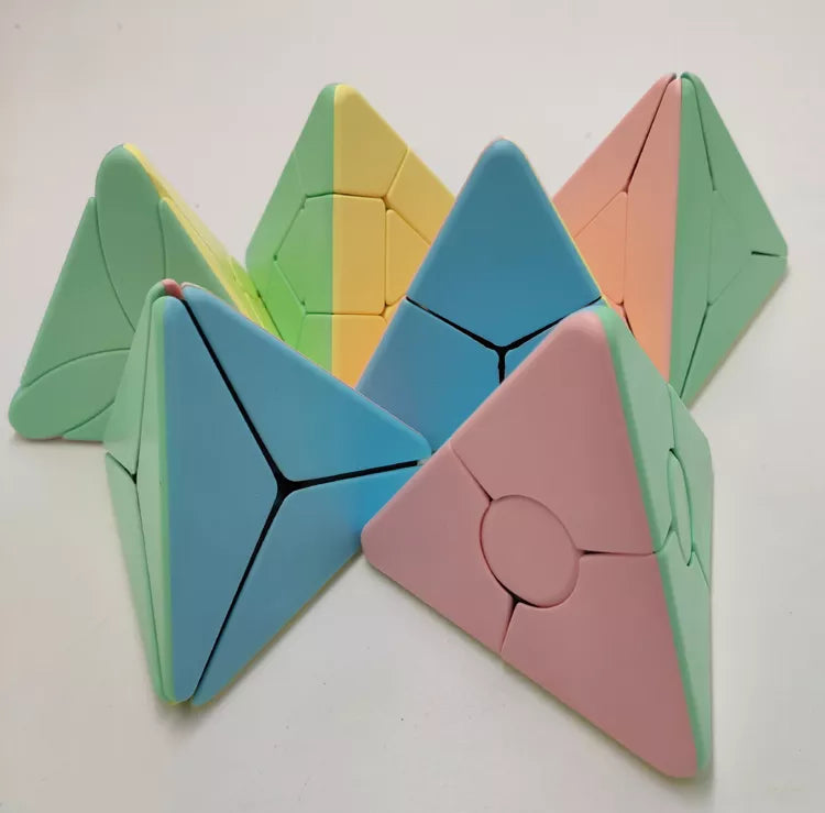 Moyu Triangle Pyraminx Maple Leaf Corner Twist Pyraminx Boomerang Bead Pyraminx  Kindergarten Kids Learning - CubeIn